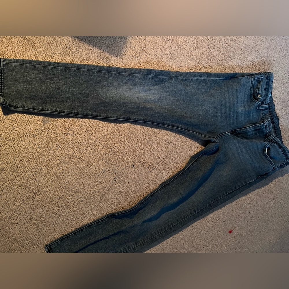 Men’s Levi jeans
